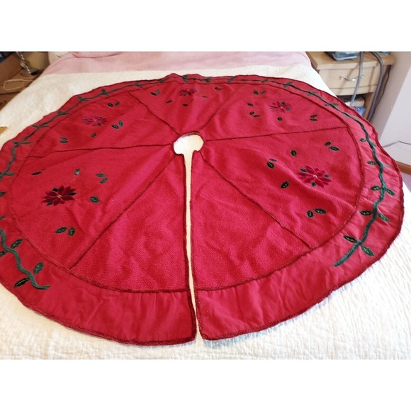 Vintage Victorian? Christmas Tree Skirt Embellished VTG Fabric 100+ years Velvet - Picture 1 of 16